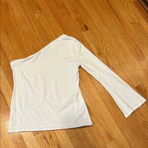 NWOT S.E.X.Y. Banana Republic White One-Shoulder Top M-Great Travel Piece!